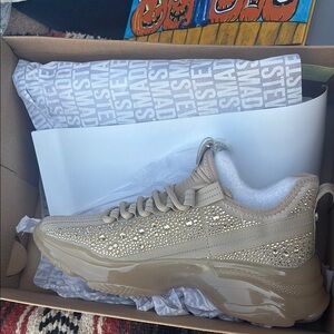 Steve Madden Beige Studded Sneakers